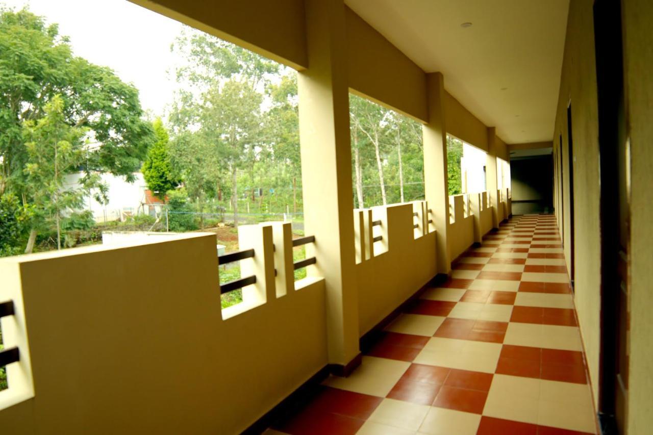Ack Palacce Inn Yercaud Luaran gambar